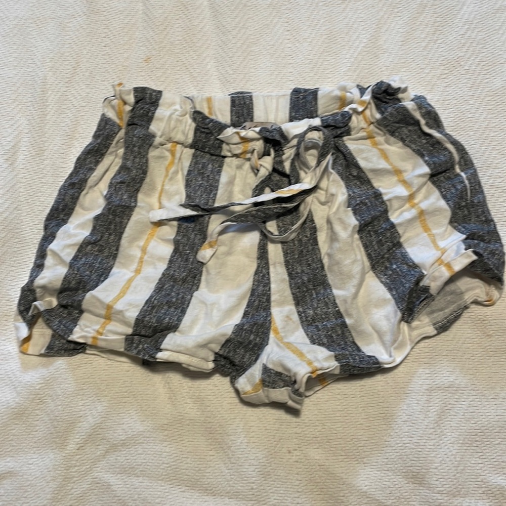 Striped shorts. Cotton